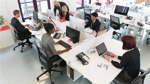 IS_130626_ak21u_bureau-travail-francais_8